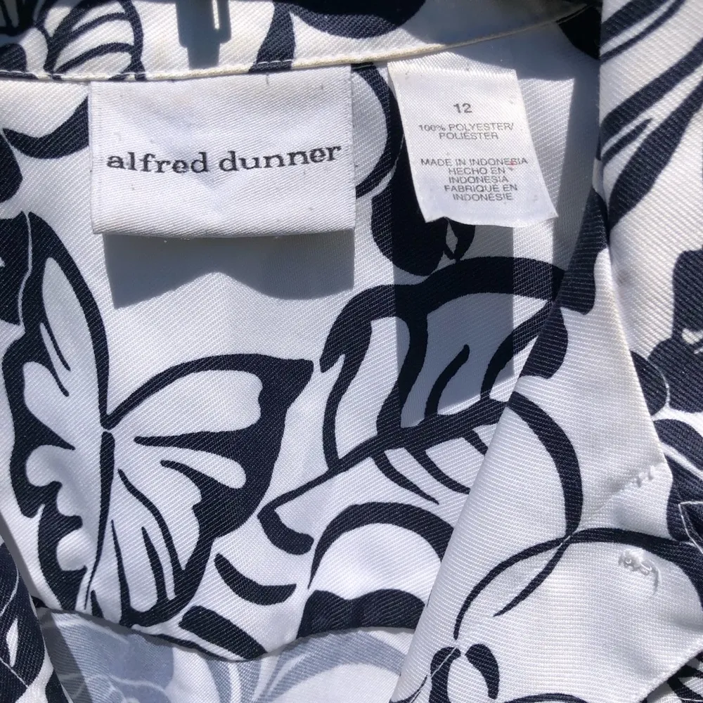 ALFRED DUNNER Blue Hawaiian Print w/sequins Jacket 12 - Image 2