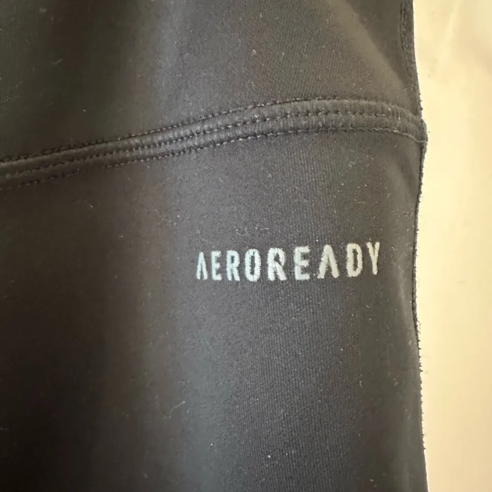 Women’s Adidas Black Prime green Aero Ready Logo Leggings Size M - Image 4