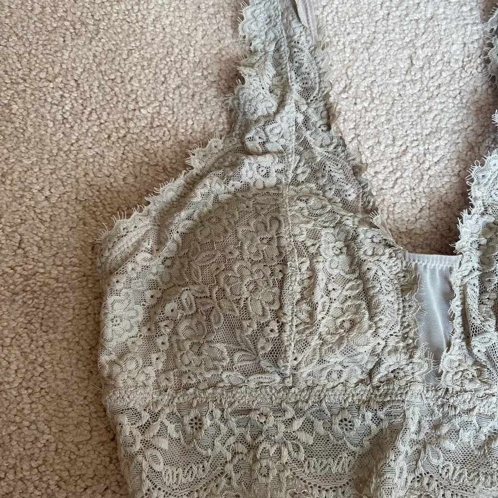 Aerie Beige Lace Padded Plunge Bralette - Image 2