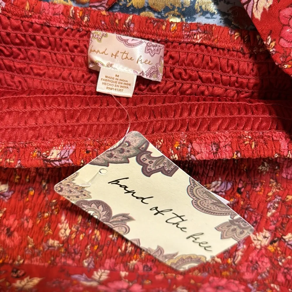 Band of the Free JOELLE CRIMSON FLORAL SMOCKED TOP size medium - Image 11