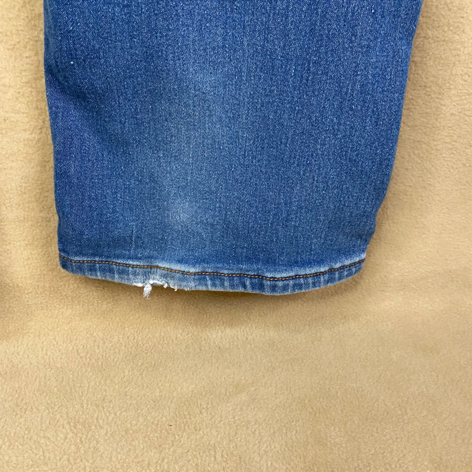 Women's Blue Denim Jeans Embellished Pockets Bootcut Medium Wash Sz XL +FLAW GUC - Image 8