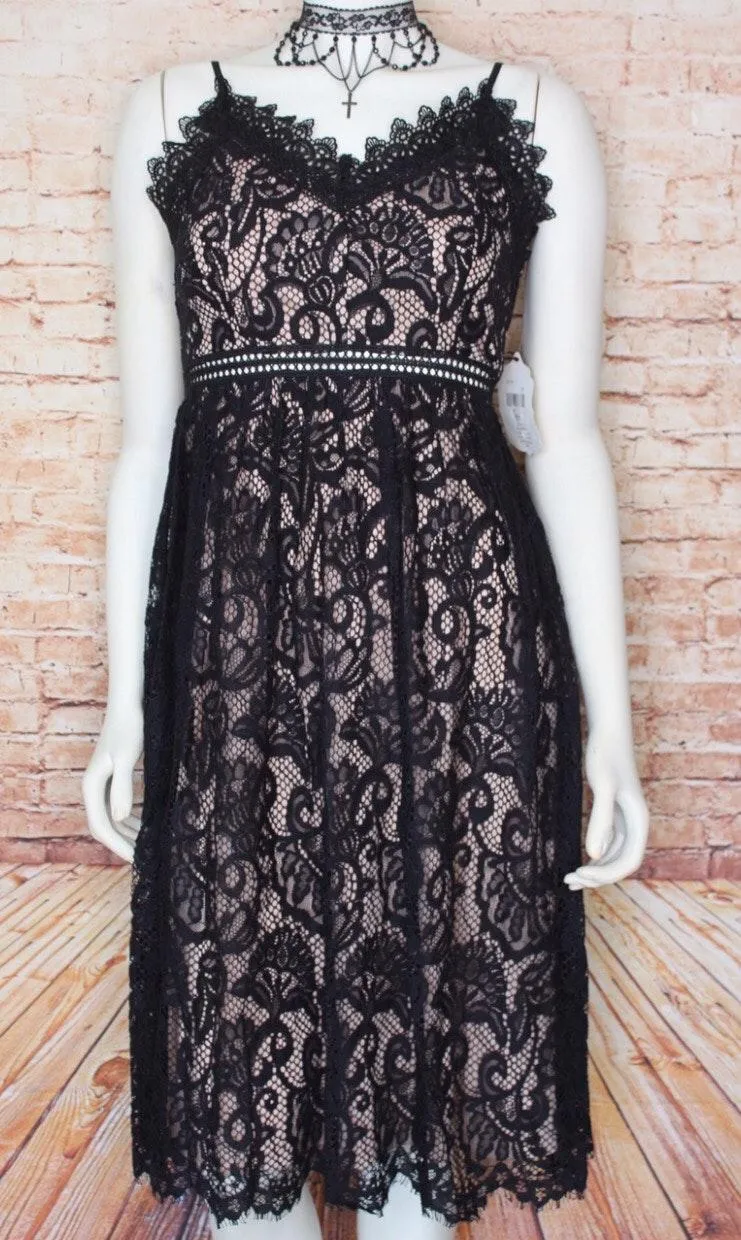 Altar’d State | Black Lace Overlay A-Line Midi Dress - Image 3