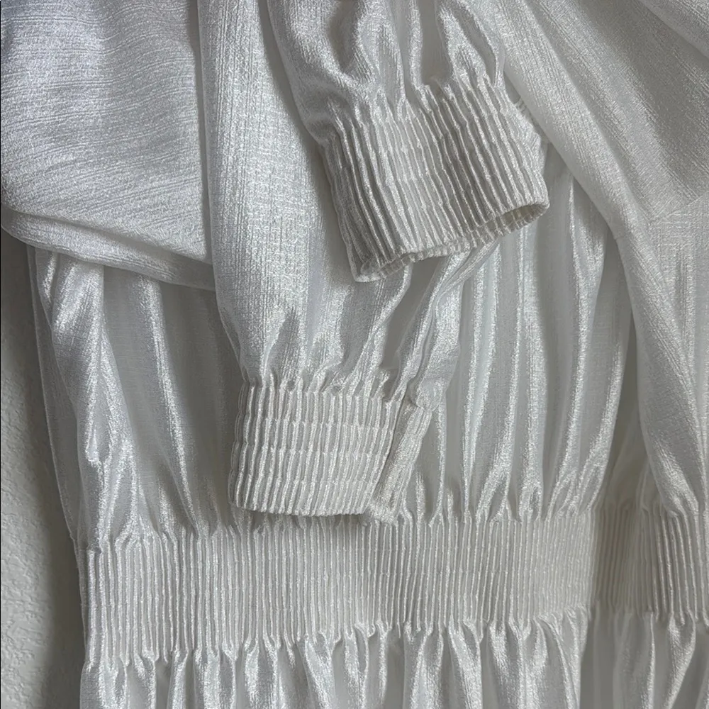 White Smocked Gown with Bishop Sleeves Size 00 - Image 5