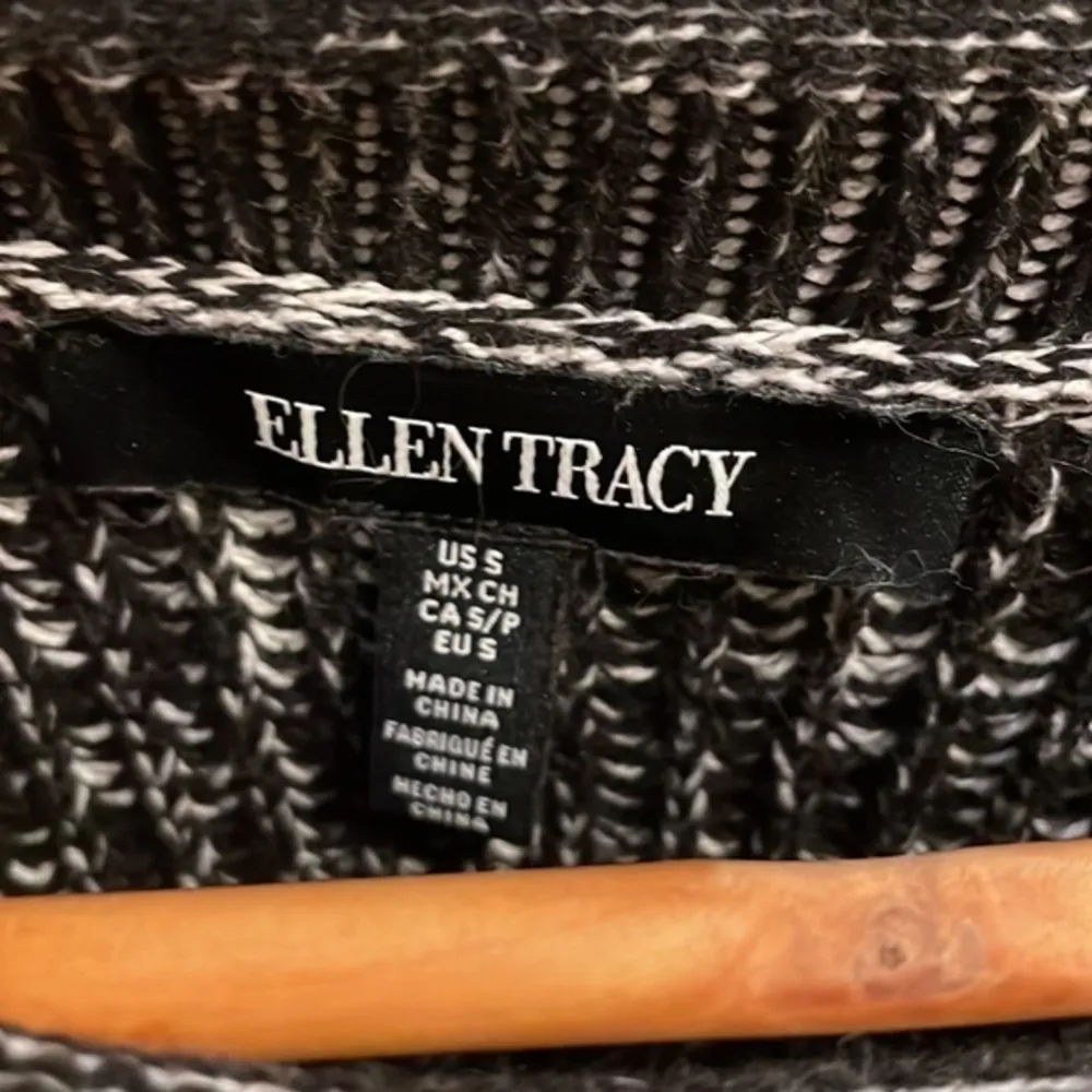 Ellen Tracy  Black and White Oversized‎ Knitted Sweater, Size Small - Image 5