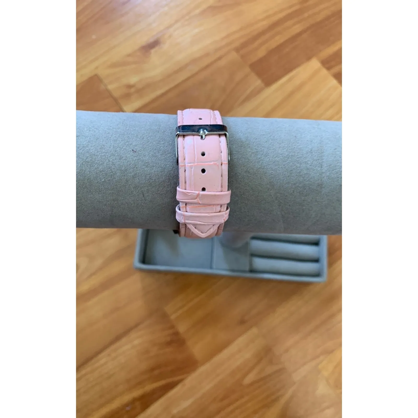 Old‎ Hello Kiitty Watch - Image 2