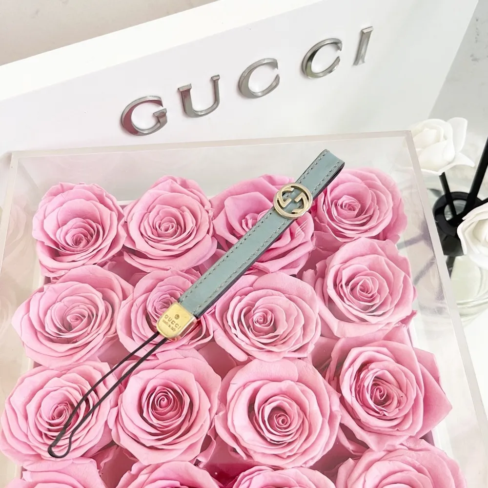 Authentic Gucci Tiffany Blue Patent Leather GG Logo Lanyard / Keychain - Image 7