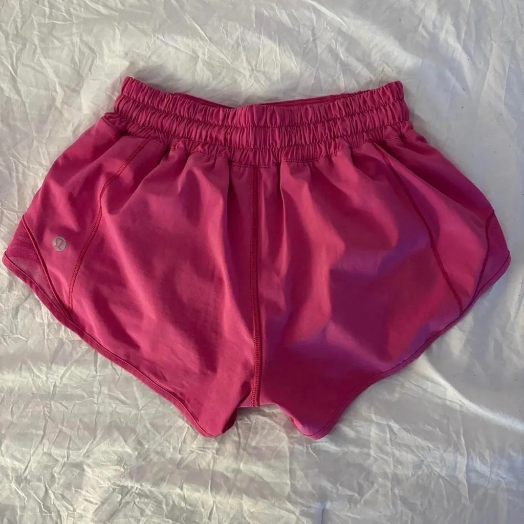 Lululemon Women's Pink Athletic Shorts - Image 3