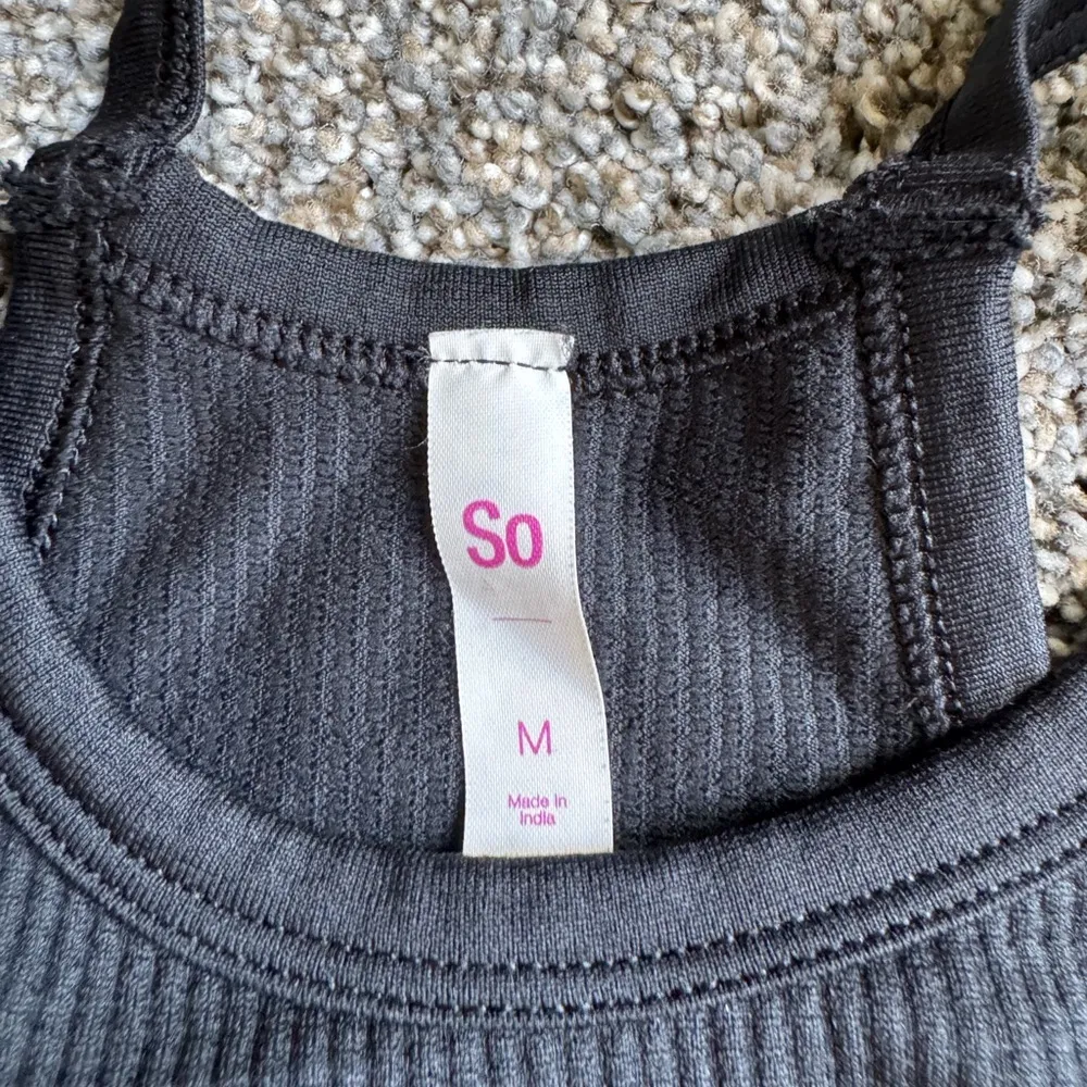 Sport Bra Bundle of 4 Size Medium/large nautica close Auden - Image 3