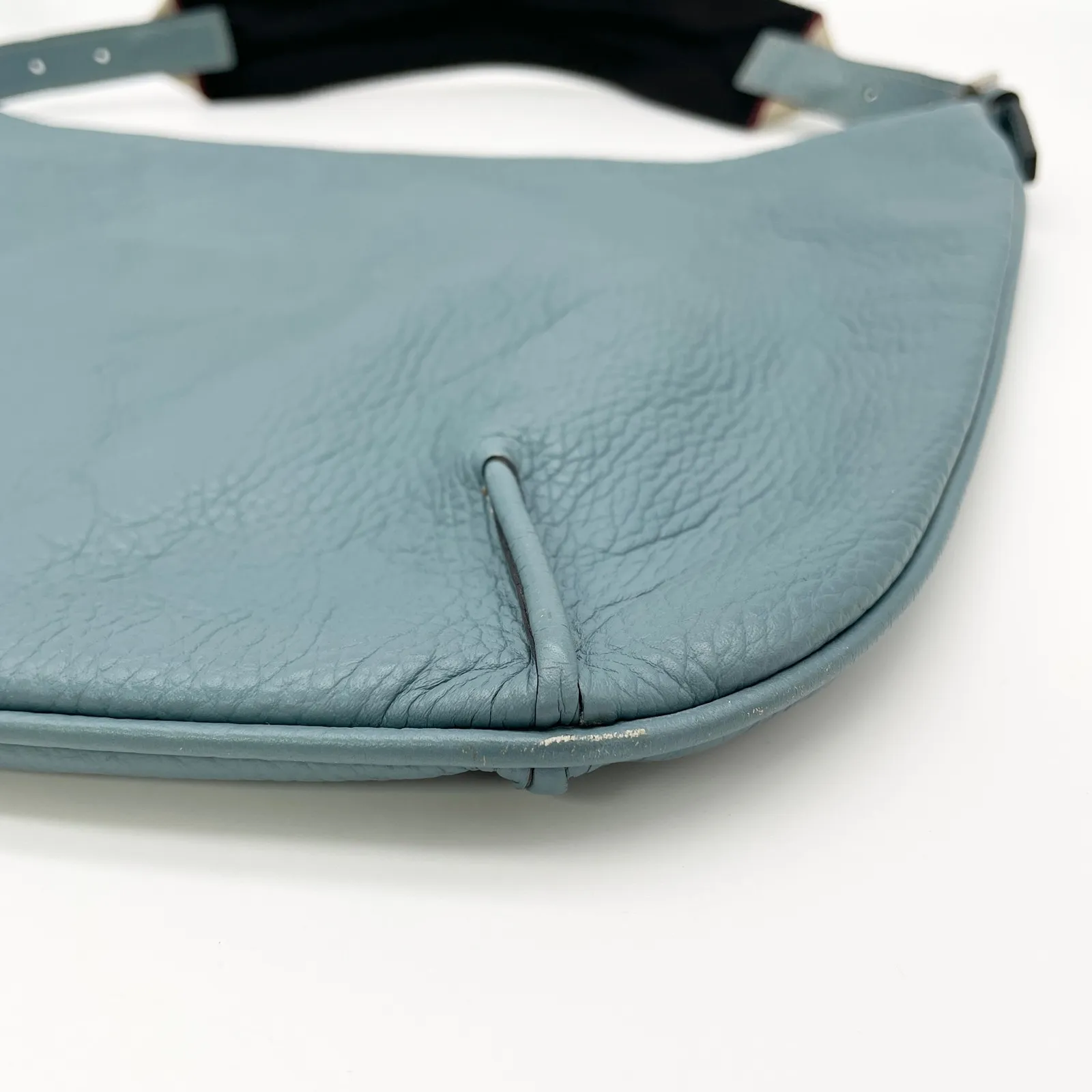 Burberry Pebbled Leather Shoulder Bag Made in Italy Blue Minimal Vintage Preppy - Image 4