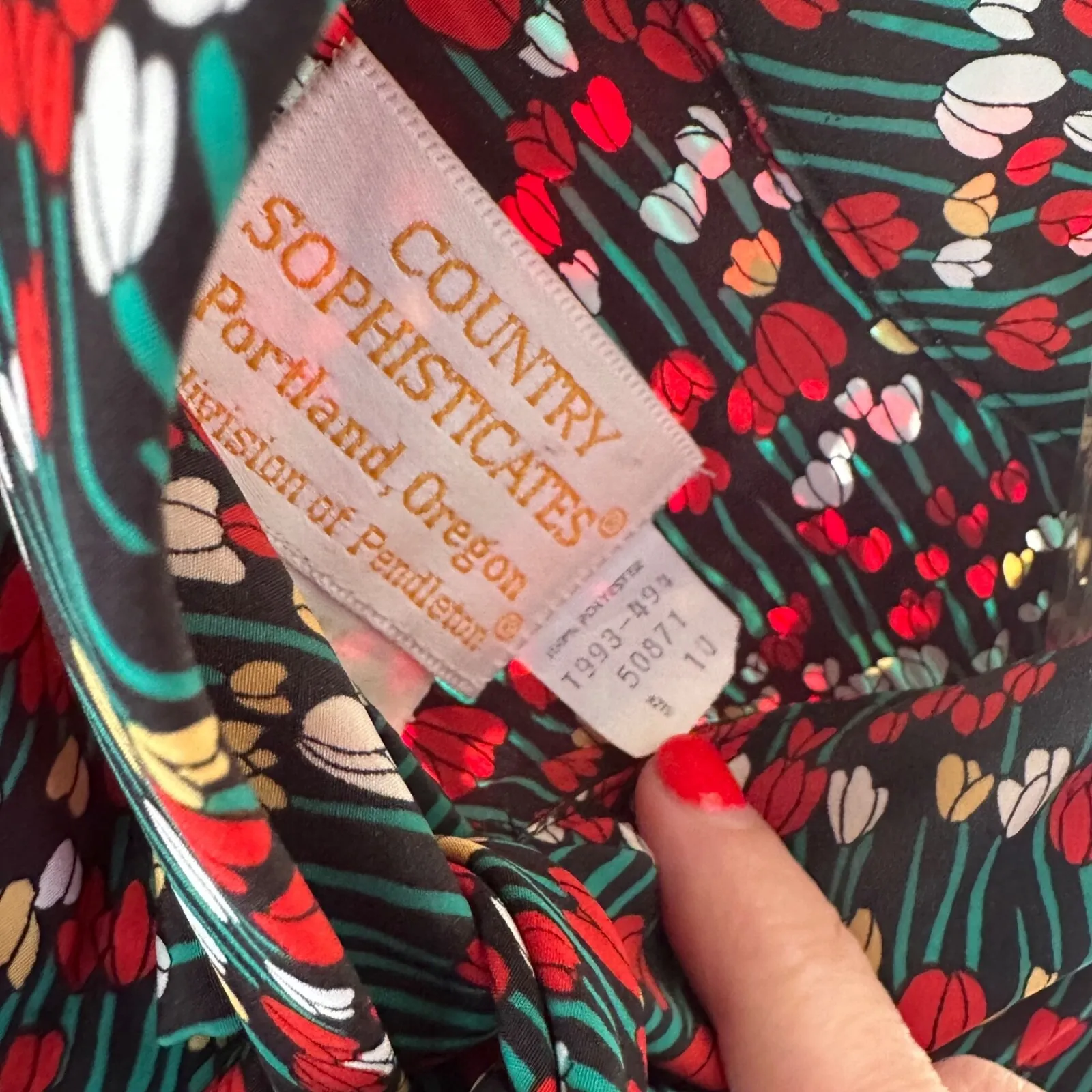 Pendleton Women's Blouse Red Tulip Green Size 10 Long Sleeve Top - Image 5