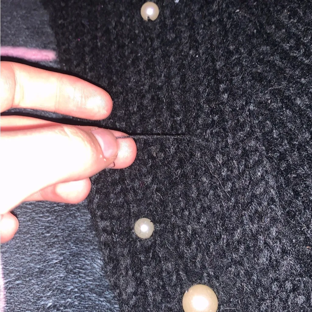 Betsy Johnson Black Crochet Knit Pearl Scarf - Image 2