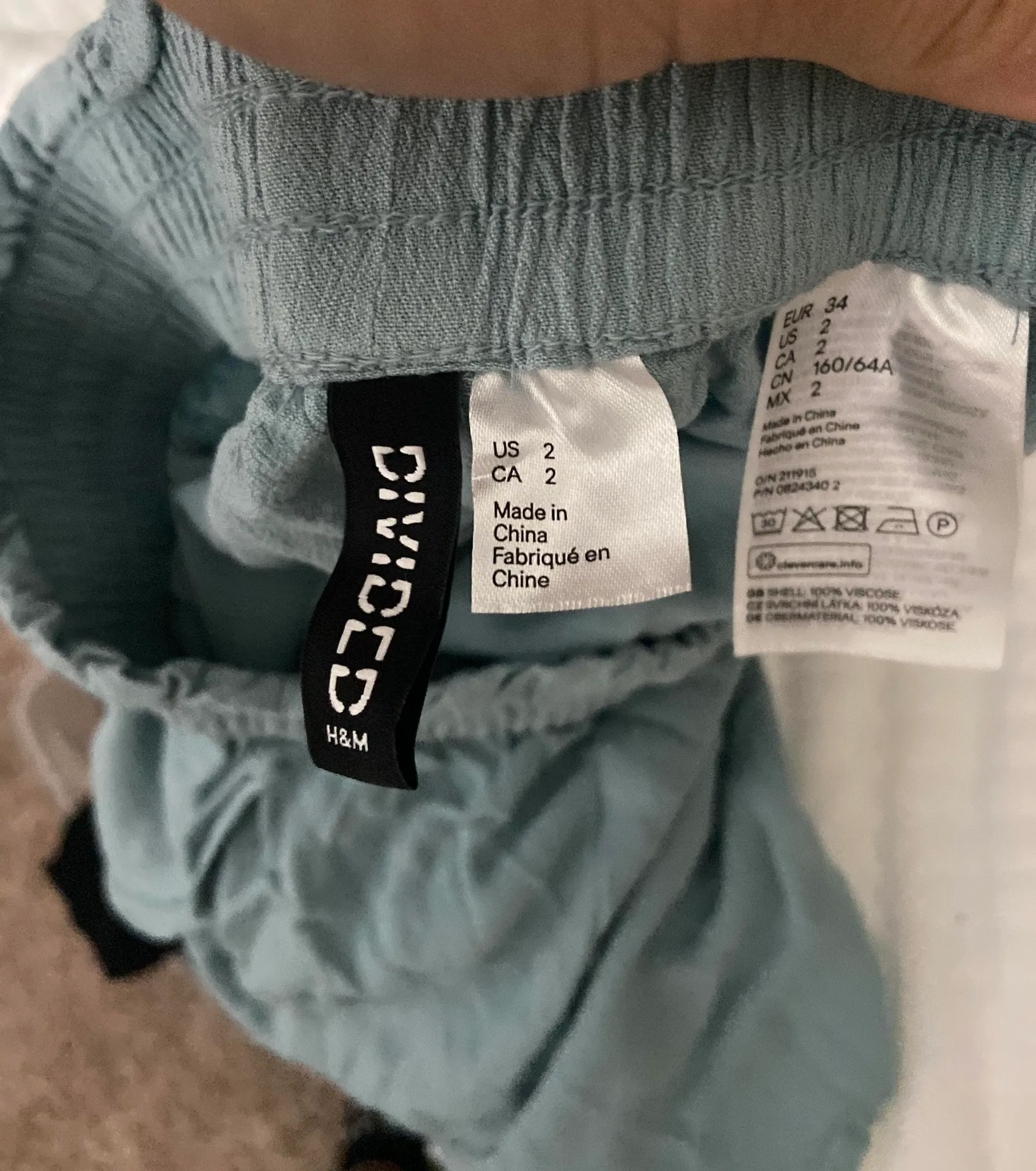 Divided Shorts - Image 4