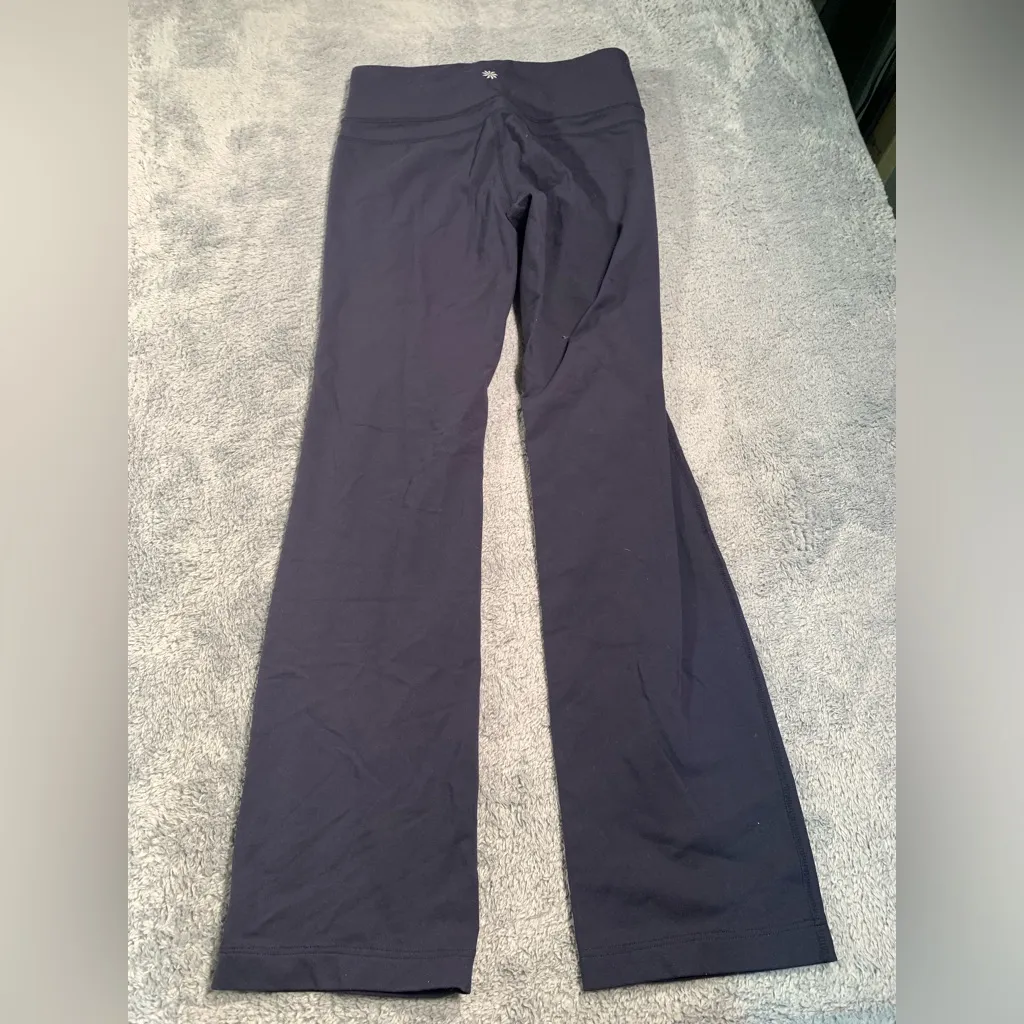 Athleta navy blue flare legging yoga pants medium - Image 7