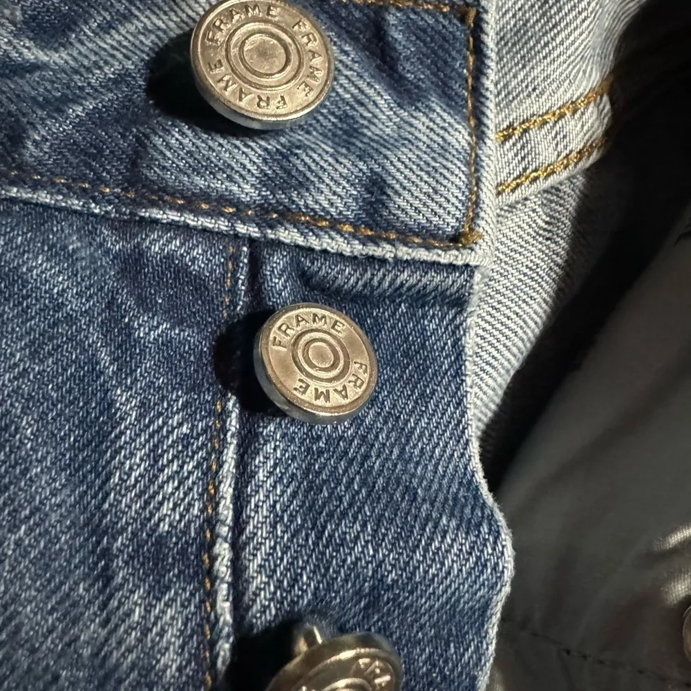 Frame Le Slouch Bermuda Riverrun Distressed High Rise Denim Jean Shorts Size 25 - Image 6