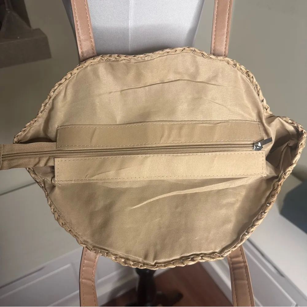 Natural Chic Round Straw Bag Large Tote Handbags Shoulder Bag for Women Vacation Tan - Image 3