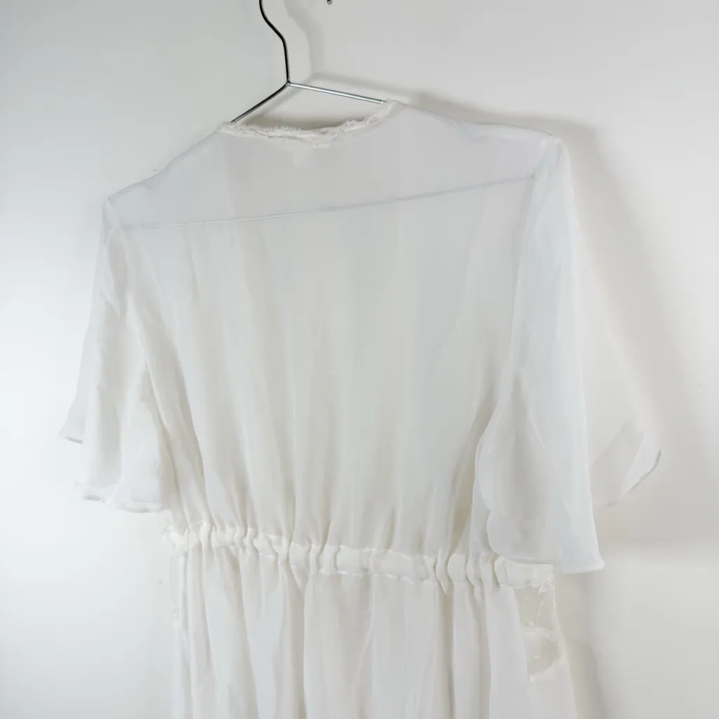 Flora Nikrooz White Sheer Lace Trim Robe - Image 4