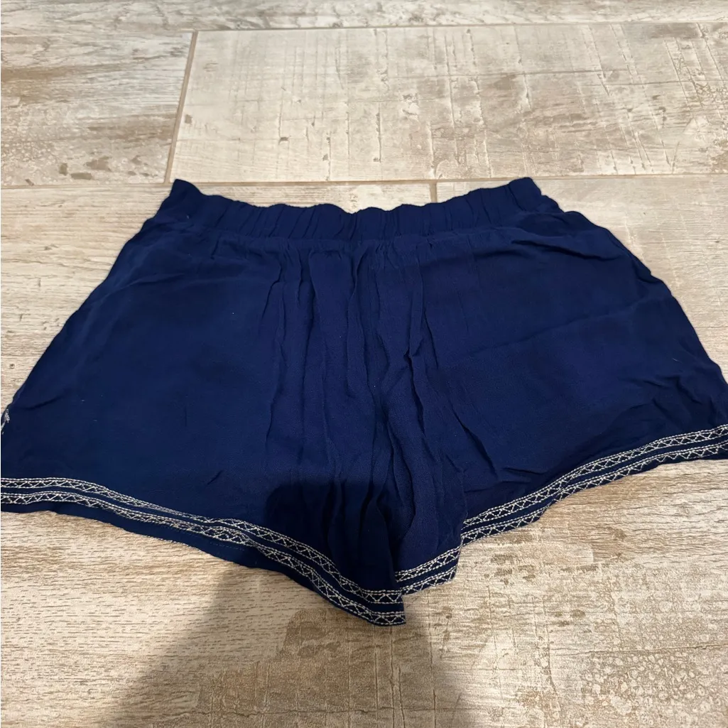 High Waist Flowy Navy Shorts - Image 4