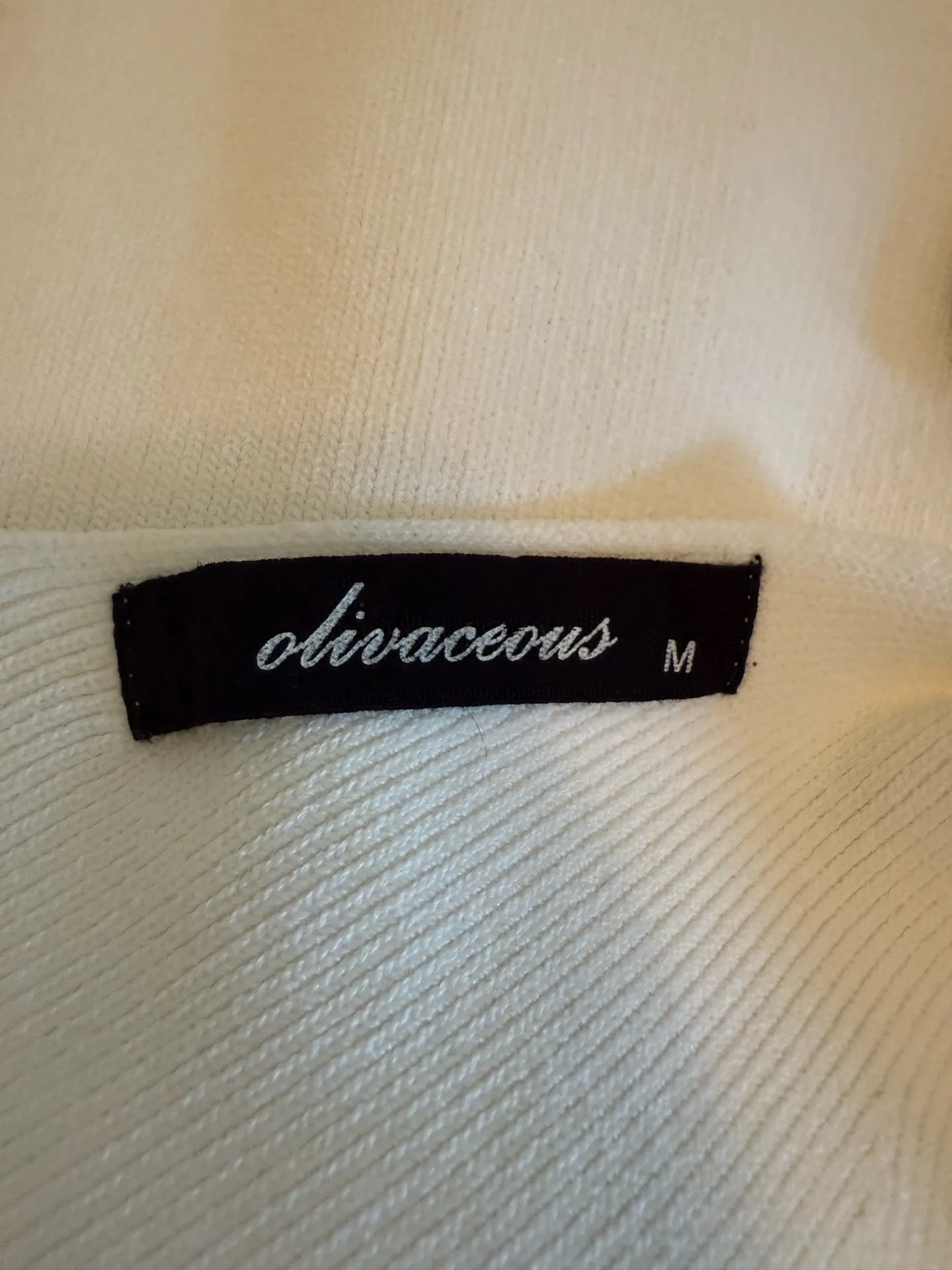 Olivaceous Top - Image 3