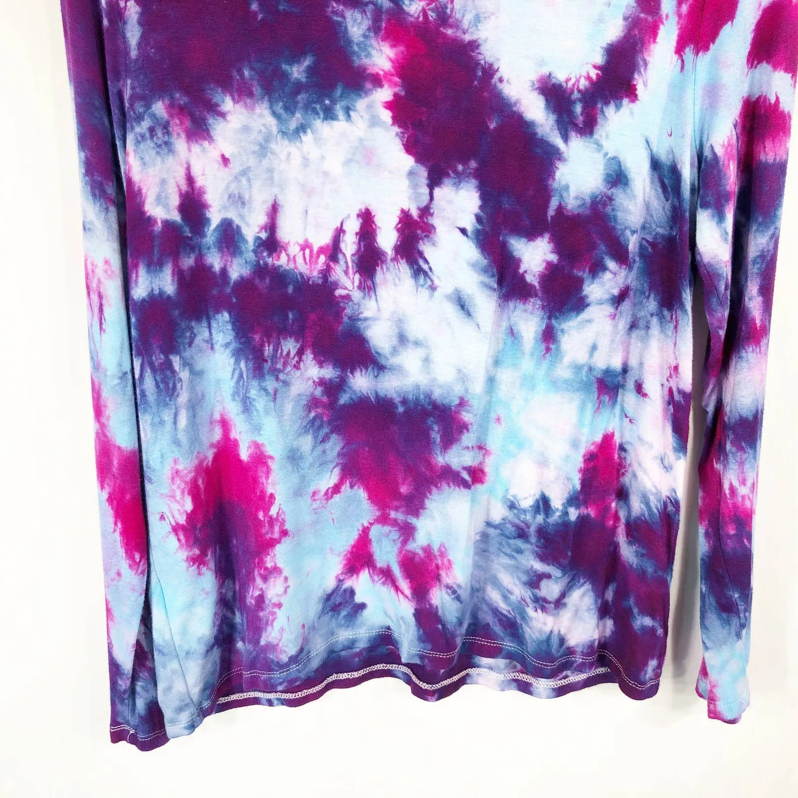 Heart Hips Medium Top Handmade Tie Dye‎ Fancy Frills Blue Pink Purple V Neck 568 - Image 6