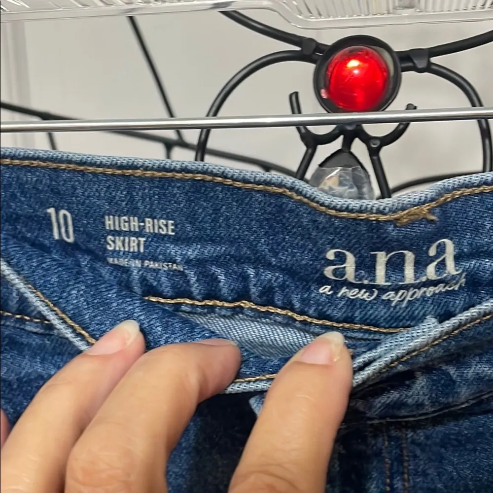 a.n.a 🦞🦞🦞BOGOHO 🦞🦞🦞 Blue Denim Cargo Skirt - Image 5