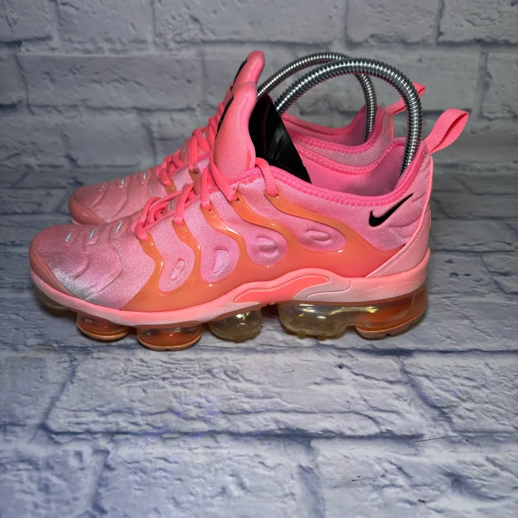 Nike Air Vapormax Plus Women's Size 8.5 Pink Bubblegum Sneakers DM8337-600 Shoes - Image 9