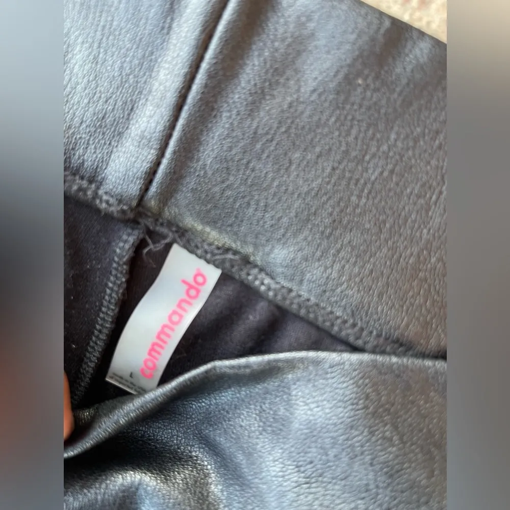 commando Women's Faux Leather Jogger Large - Image 7