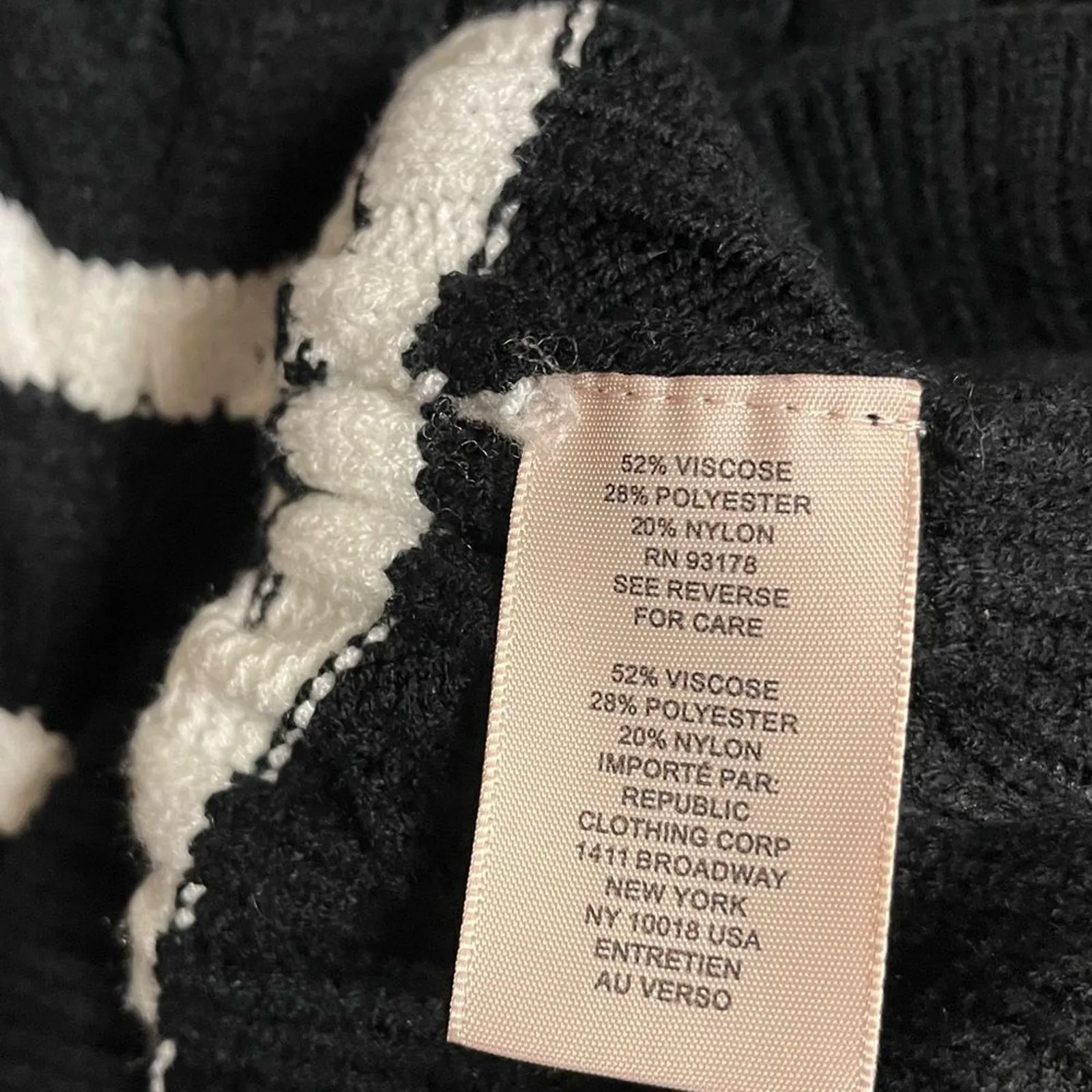 Philosophy Black And White Stripe Cable Knit Sweater Size Small‎ - Image 9