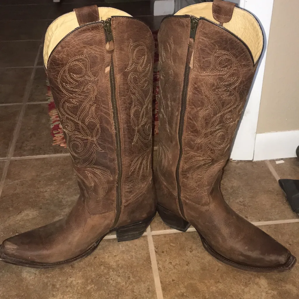 Justin leather cowgirl boots - Image 2