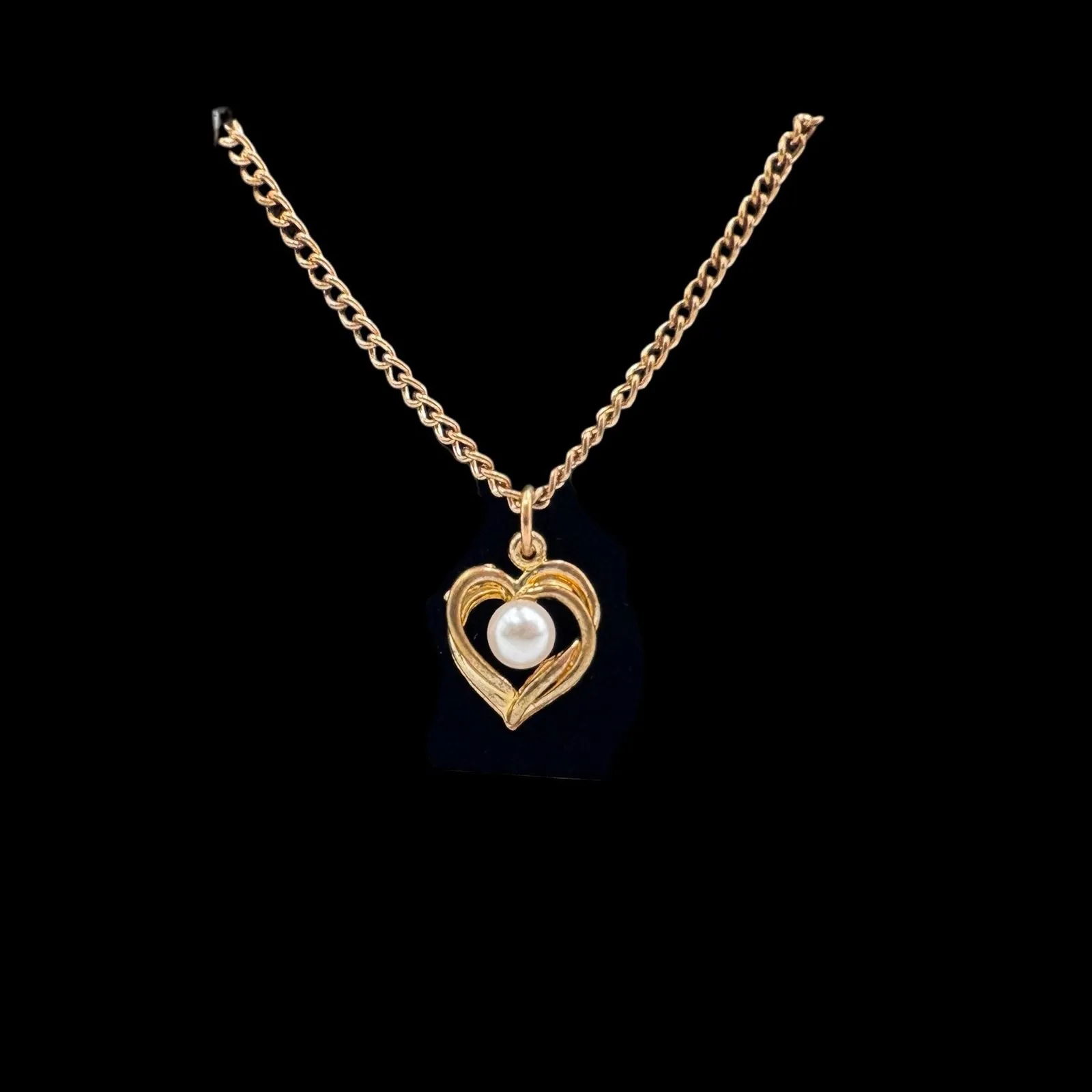 Vintage Heart Pearl Pendant Necklace 14K Gold Tone Rope Chain Romantic Jewelry - Image 2