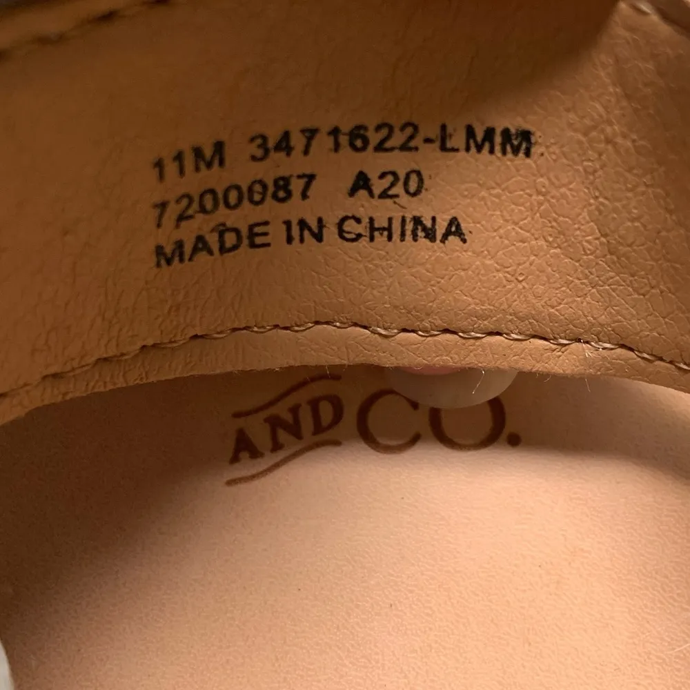 Frye & Co Kole Assymetrical Sandals size 11 White - Image 4