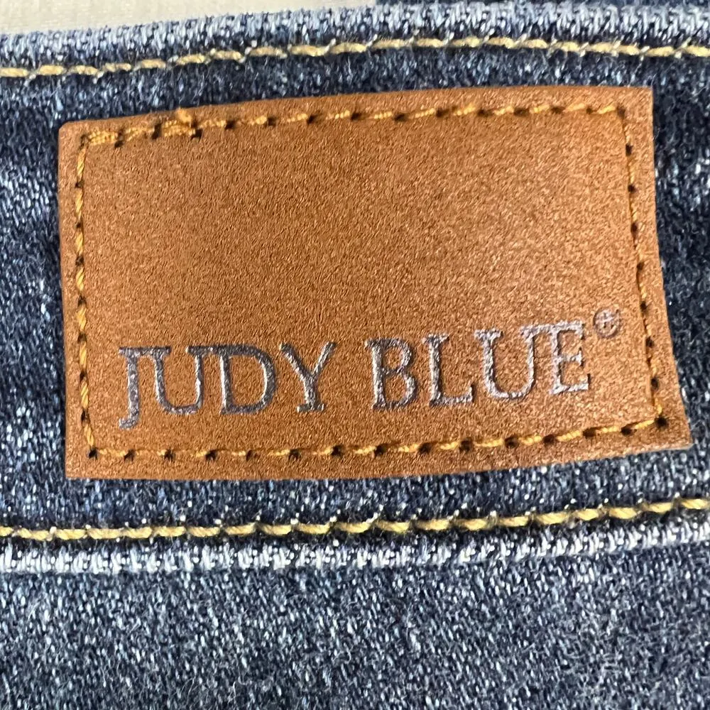 Judy Blue Boyfriend Fit Distressed Jeans Mid Rise 29” Inseam Size 7/28 - Image 14