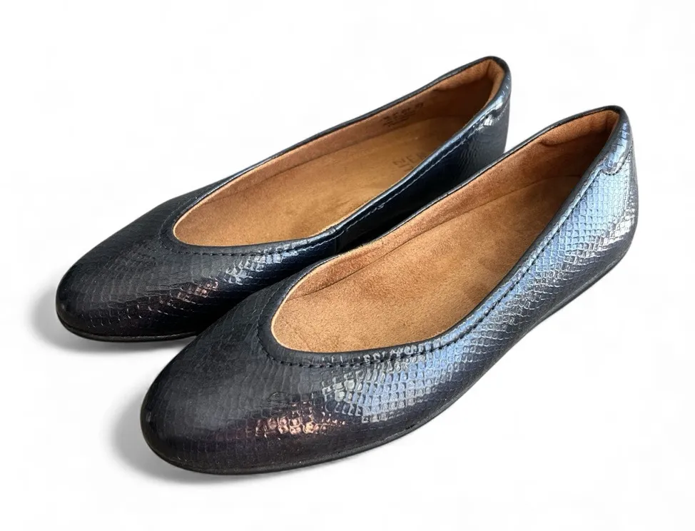 Naturalizer Vivienne Flat Midnight Blue Faux Leather Size 9 1/2 Ballet Flats - Image 1
