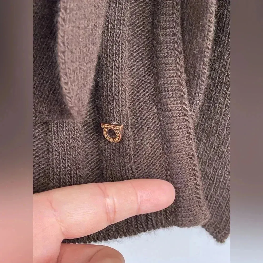Salvatore Ferragamo Brown Wool Cashmere cárdigan medium - Image 4