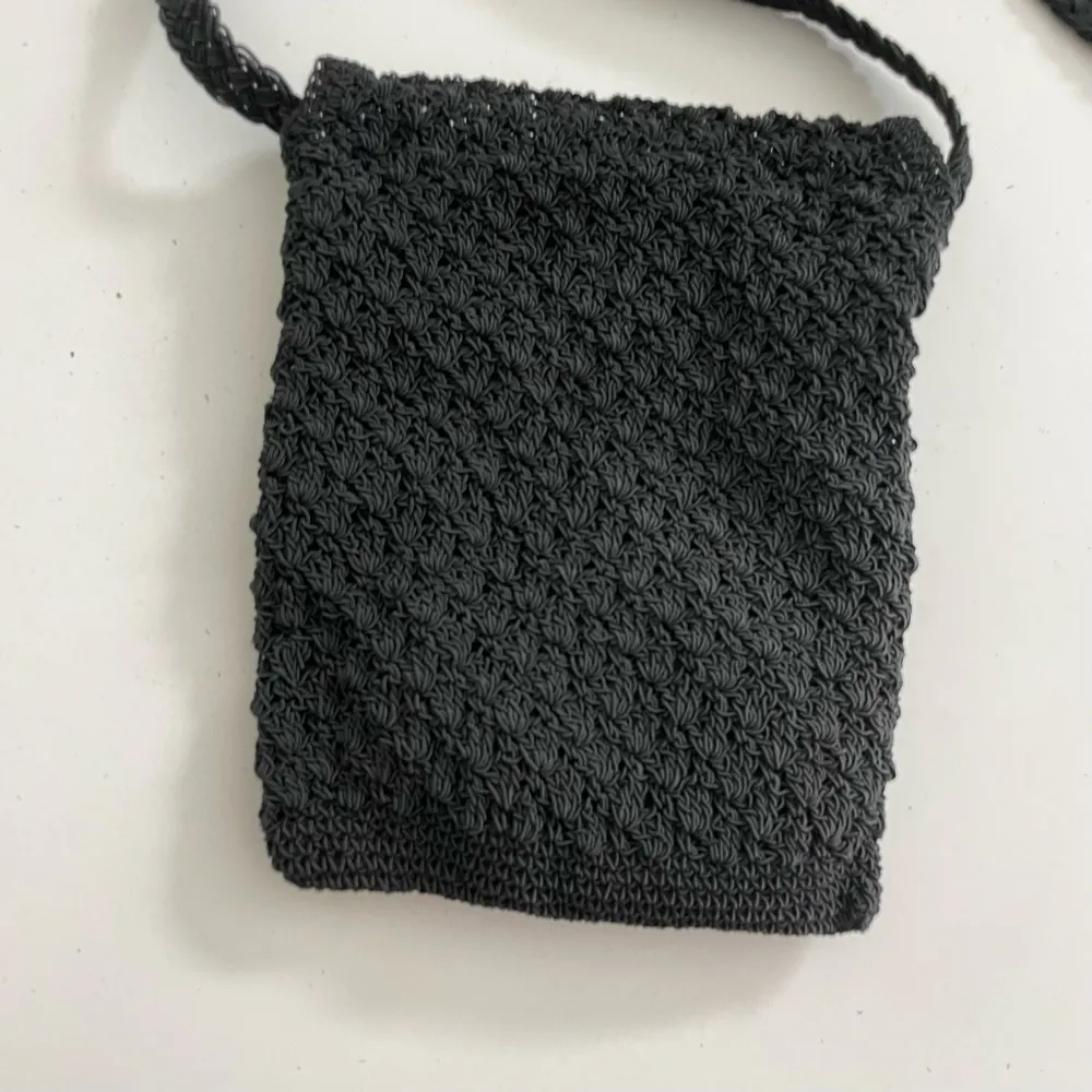 Crocheted Crossbody Purse Coin Pouch Zipper Closure Black Lightweight Small - Image 10