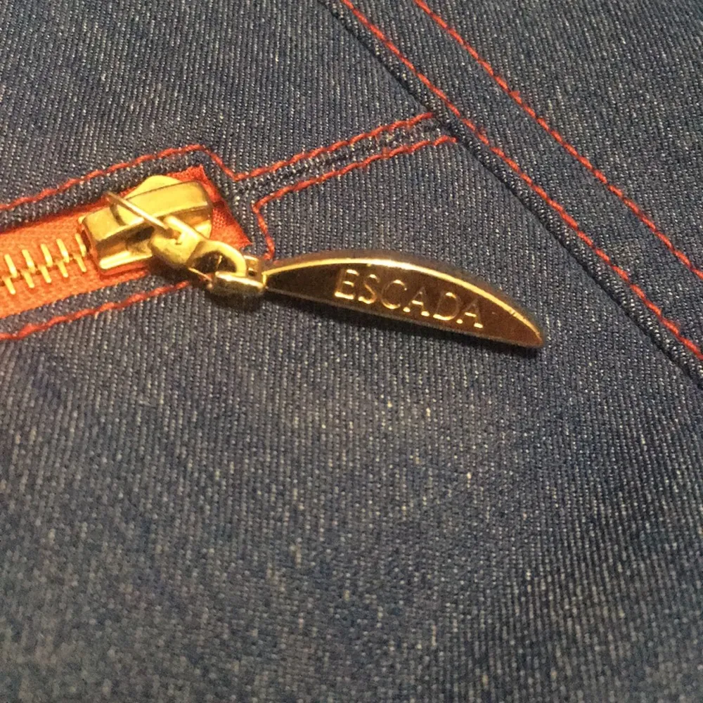 💙💖Stunning Vintage Denim Escada Vest Blue - Image 2