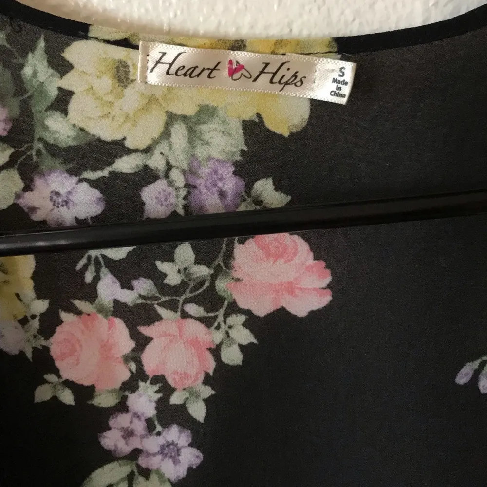 Heart & Hips floral kimono short sleeve cardigan top - Image 6