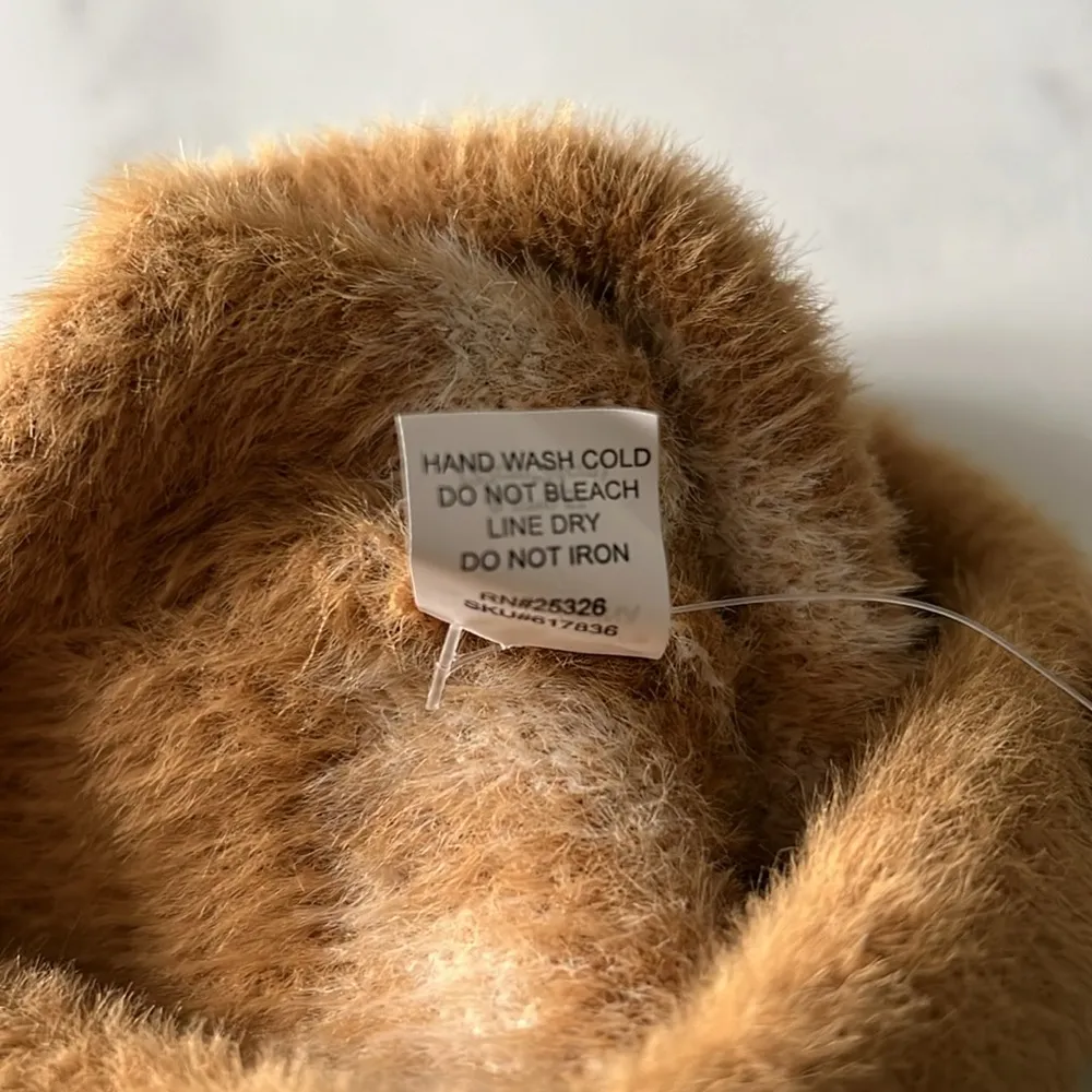 NEW Fur Animal Print Beanie Hat, Tan & White New w/Tag - Image 3