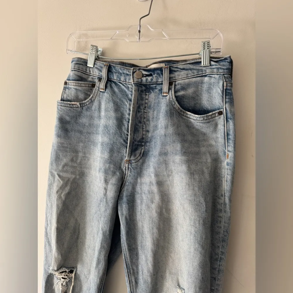 Aritzia Denim Forum Light Wash The Arlo High Rise Straight Distressed Jeans - Image 2
