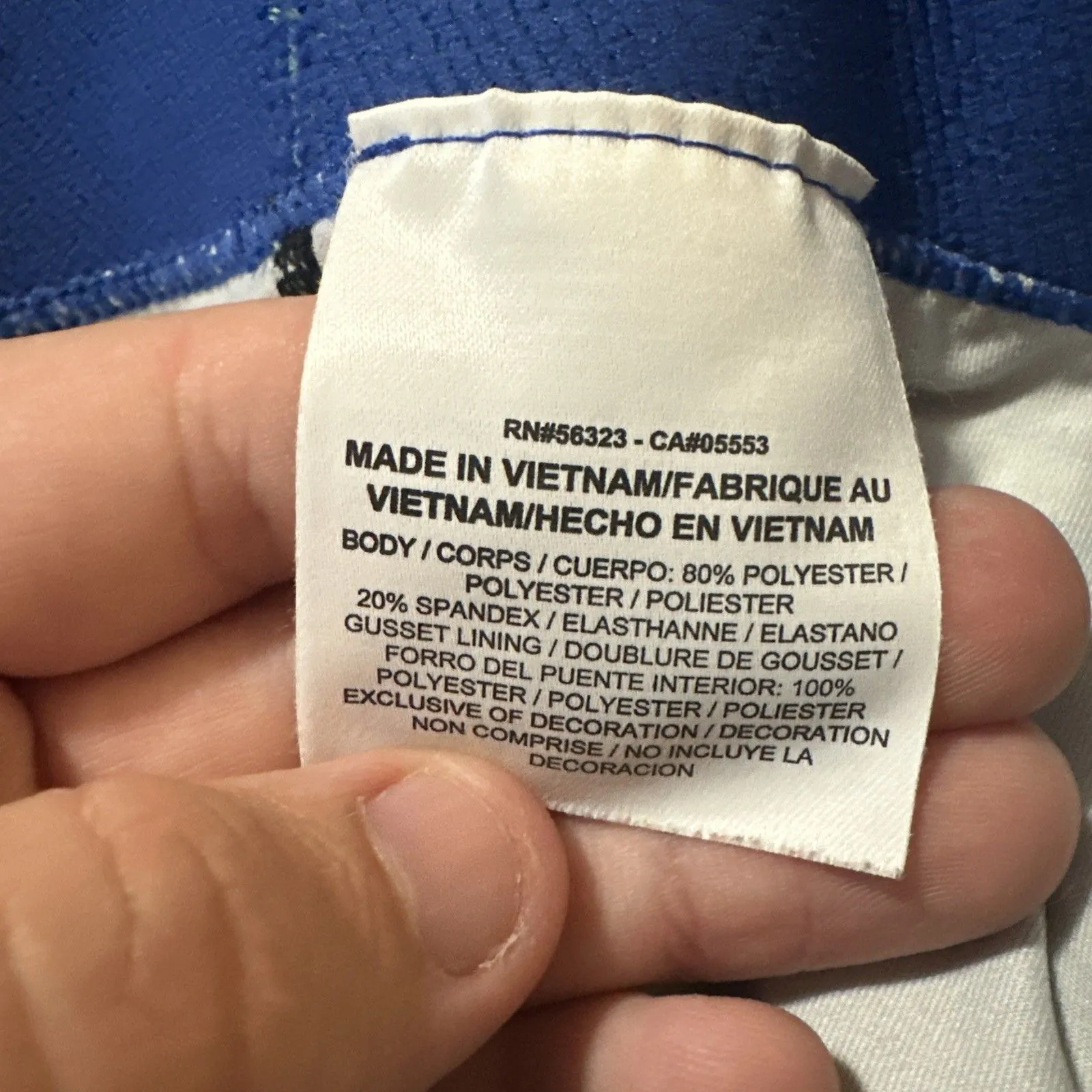 Nike Pro Women’s XL Camo Capri Leggings Waist 30 Inches And Inseam 19 Inches - Image 7