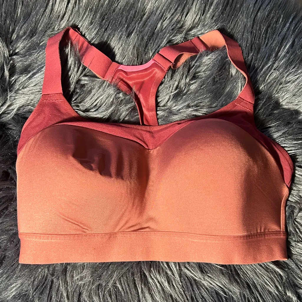 Brooks Dare Racerback Run Bra Size 34DD - Image 4