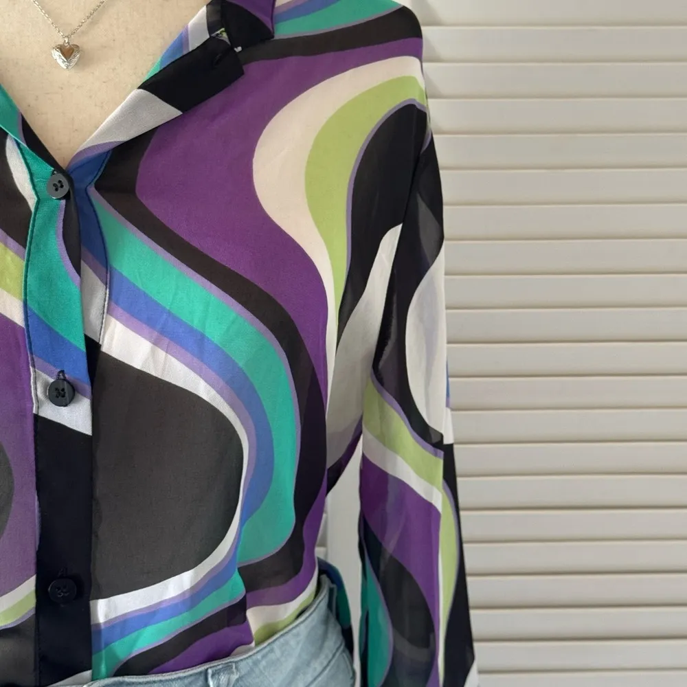 Liz Baker Petite Y2K Sheer Buttoned Down Long Sleeve Blouse Top - Image 3