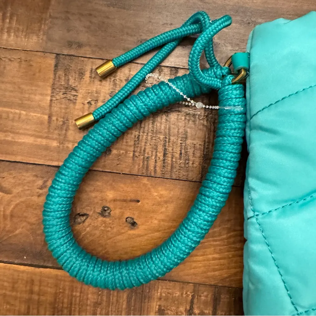 ESSENTIAL ANTWERP Puffer Clutch‎ Pink - Image 3