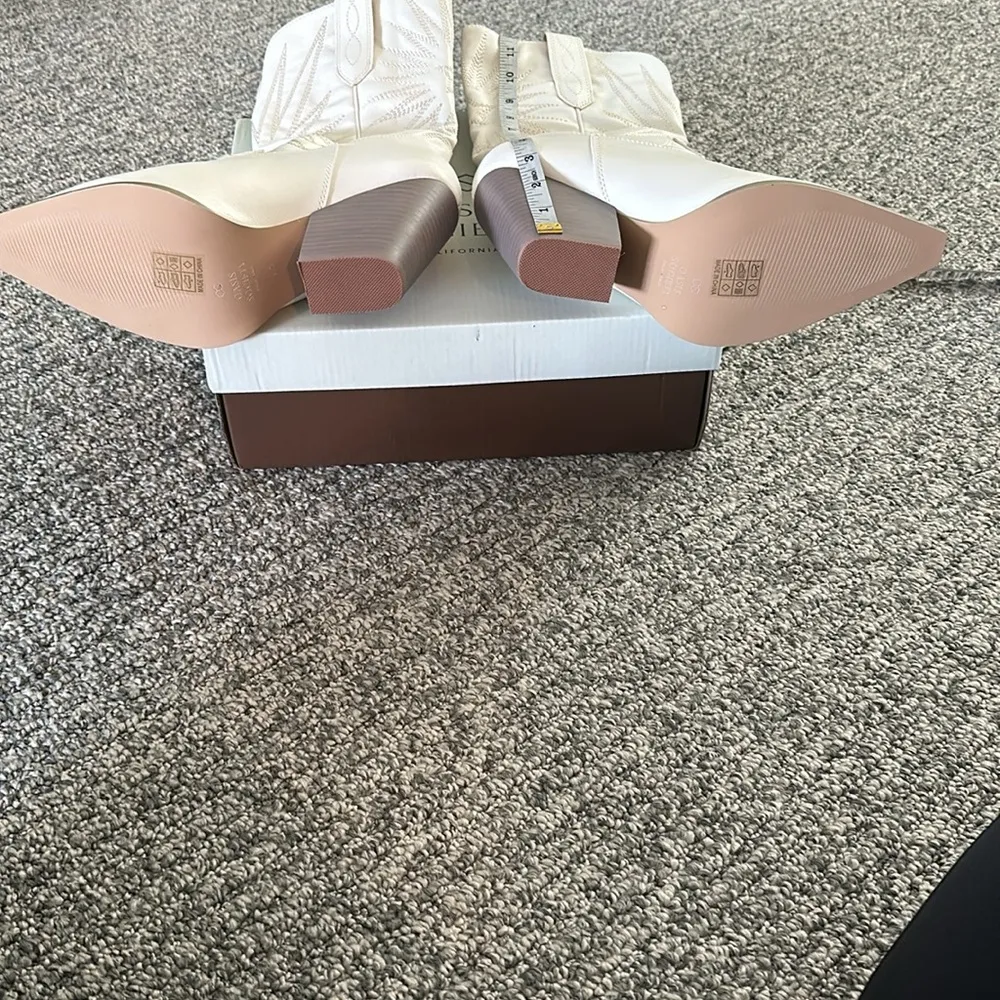 NIB Oasis Society White Western Cowgirl Boots Sz 7.5 - Image 5