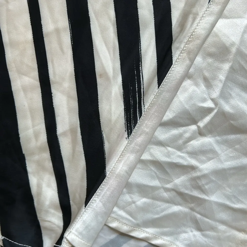 Meshki Asymmetrical Black and White Maxi Skirt - Image 9