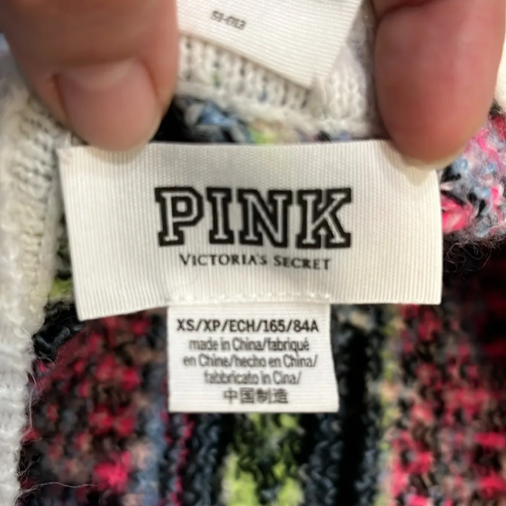 Victoria's Secret V-Neck Sweater White Black‎ Nordic Style - Image 6