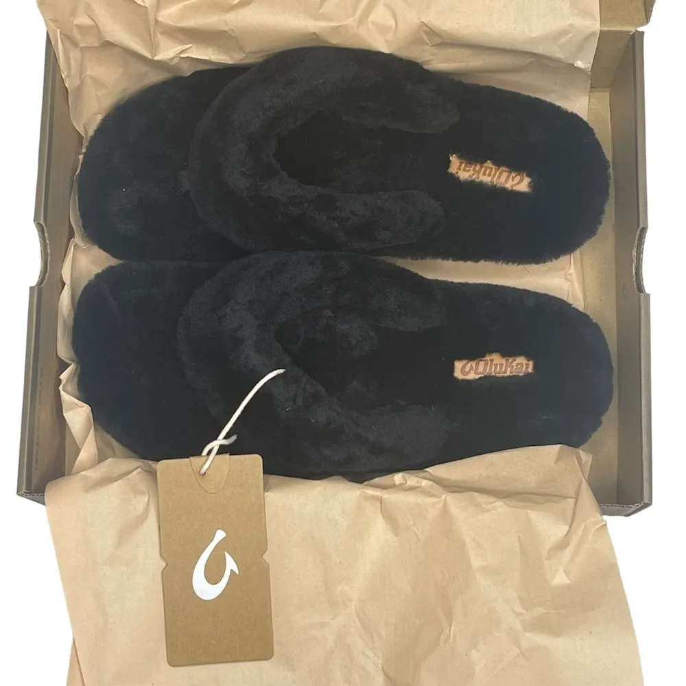 new  ʊ Shearling Fur Outdoor Slipper Thong Sandals ʊ Black 9M ʊ in Box - Image 9