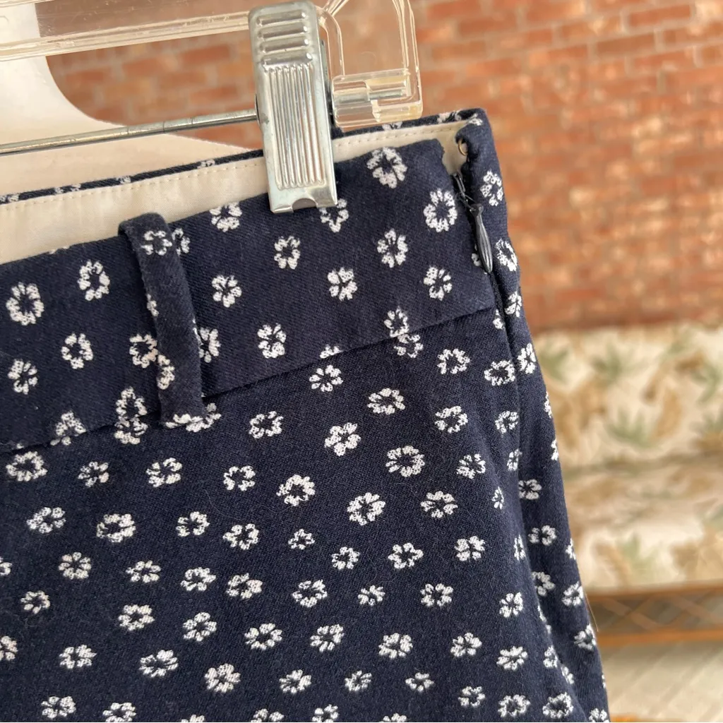 J. Crew Pants Cropped Ankle Tapered Floral Blue Flat Front 6 Business Casual Job - Image 5