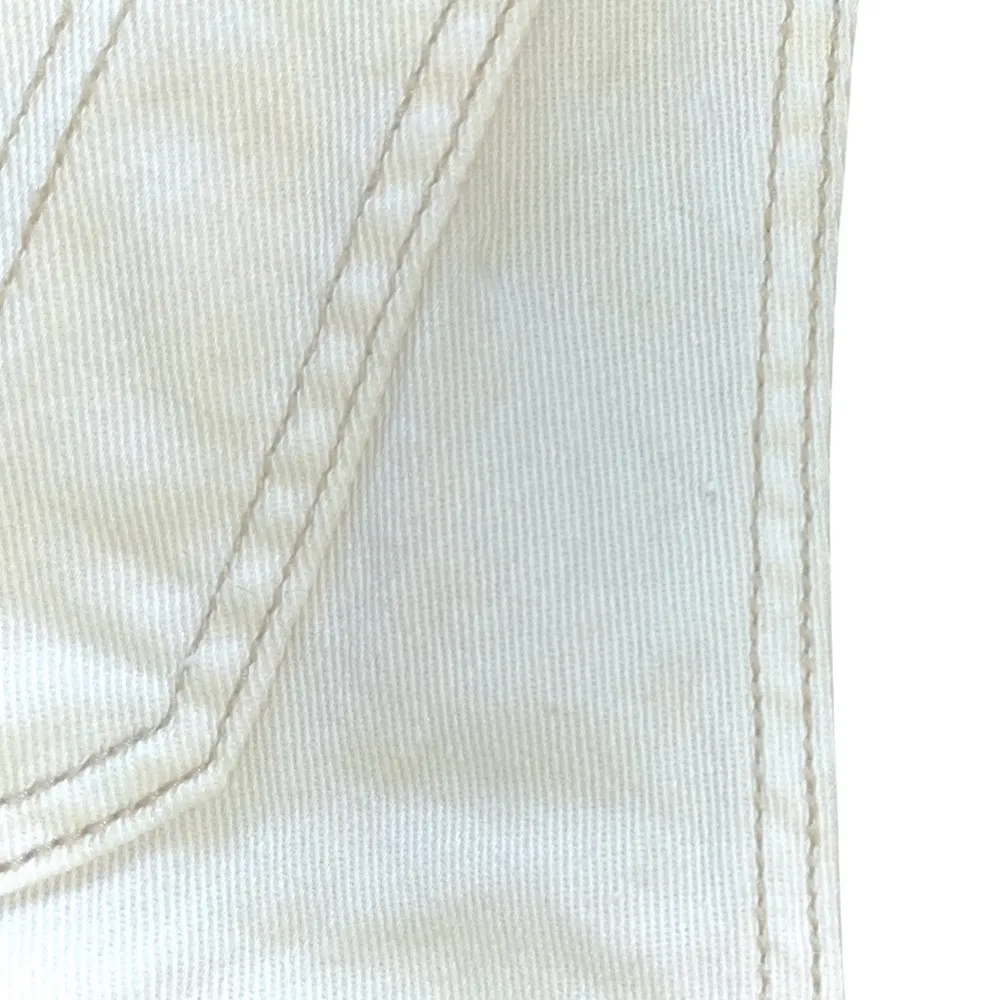 WILD FABLE White Overall Denim Ripped Shorts Size M - Image 8