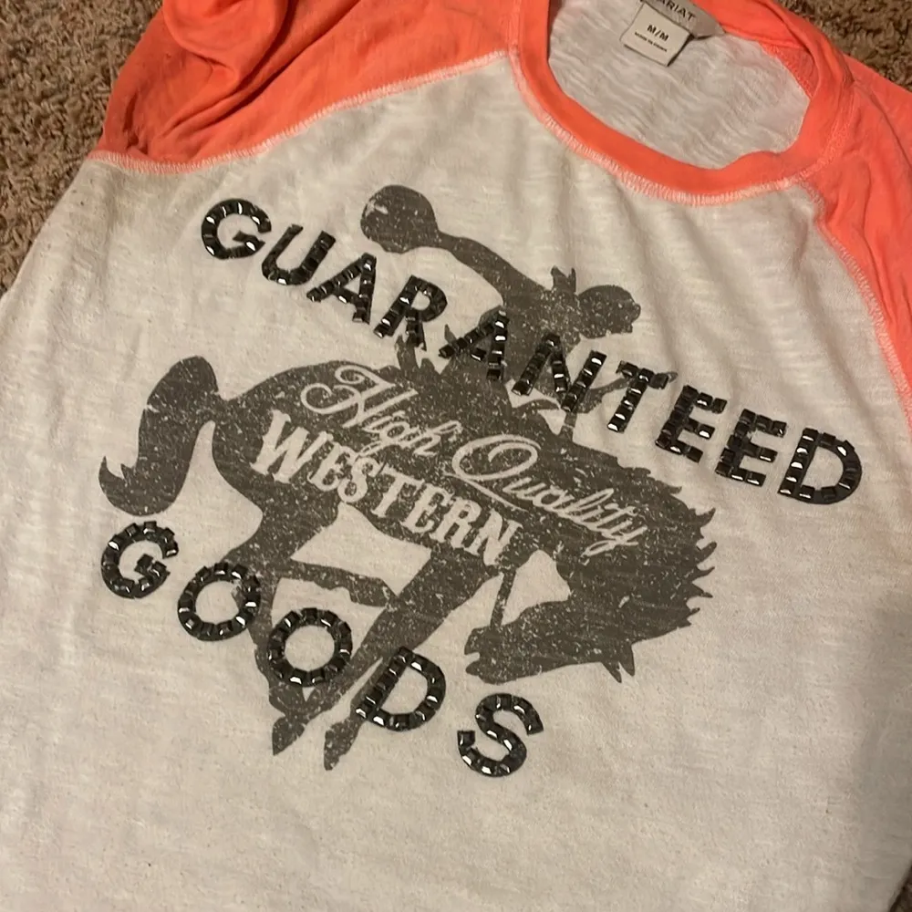 Ariat guaranteed high quality western goods 3/4 sleeve shirt size m - Image 2