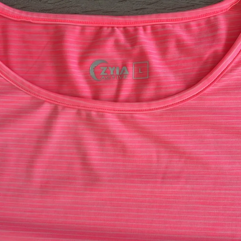 Active Short Sleeve Pink T-Shirt White Stripes Size Large - Image 2